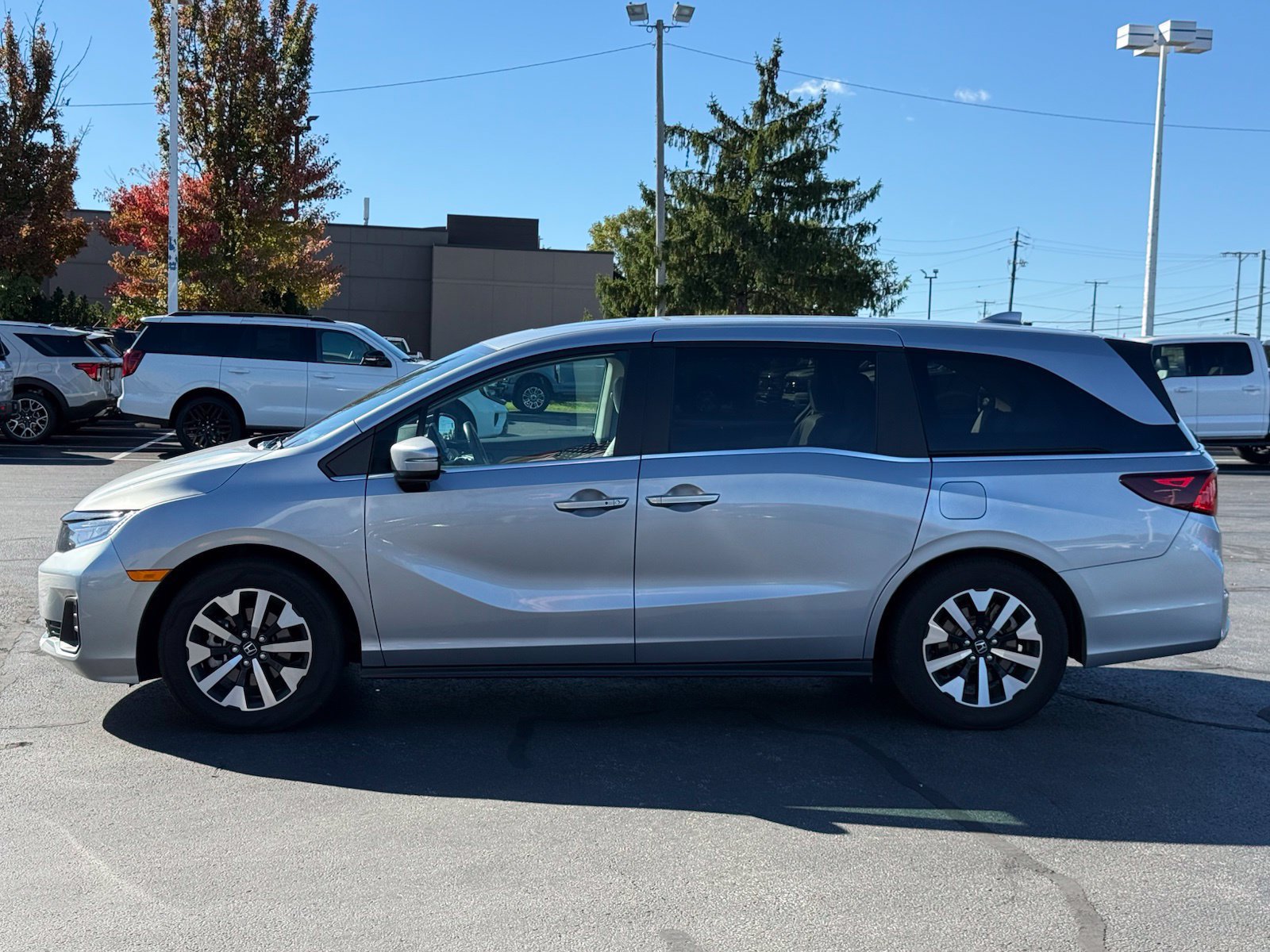 Used 2025 Honda Odyssey EX-L image 7