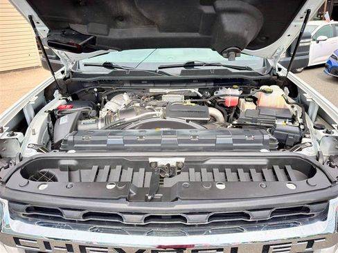 Used 2021 Chevrolet Silverado 2500 LT w/ Z71 Off-Road Package AWD/4WD image 12