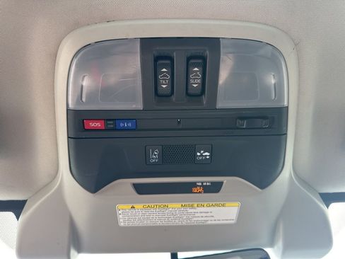 Used 2018 Subaru Crosstrek 2.0i Limited image 21