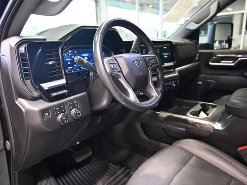 Used 2024 Chevrolet Silverado 2500 LTZ w/ LTZ Plus Package AWD/4WD image 23