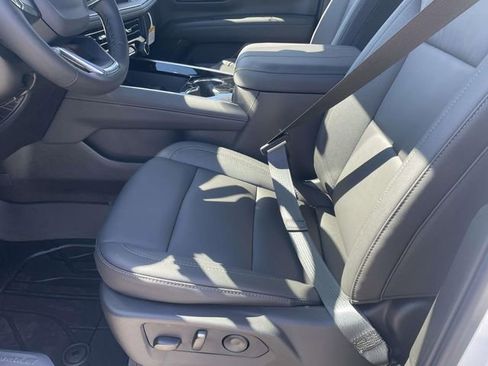 New 2026 Chevrolet Suburban Z71 w/ Comfort Package image 11