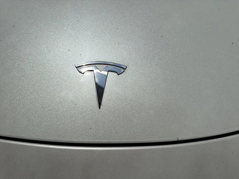 Used 2020 Tesla Model 3 Standard Range Plus RWD image 11