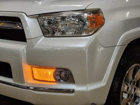 Used 2013 Toyota 4Runner SR5 RWD image 14