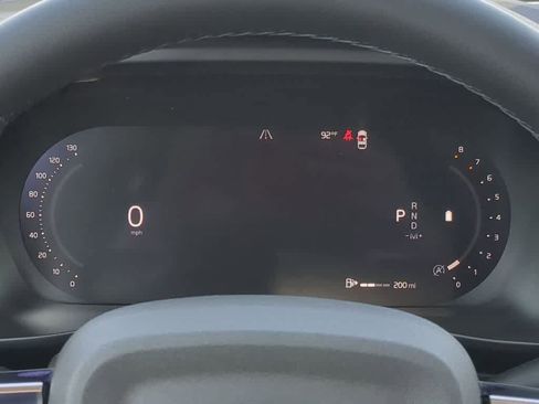 Certified 2023 Volvo XC40 B5 Plus w/ Driver Assist Package AWD/4WD image 30