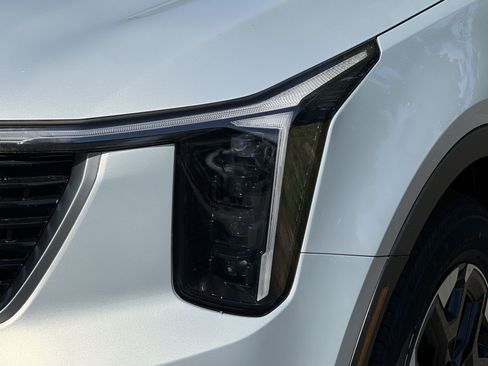 New 2026 Kia Sorento S FWD image 13