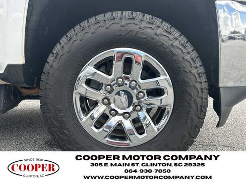 Used 2018 Chevrolet Silverado 3500 LTZ w/ Duramax Plus Package AWD/4WD image 12