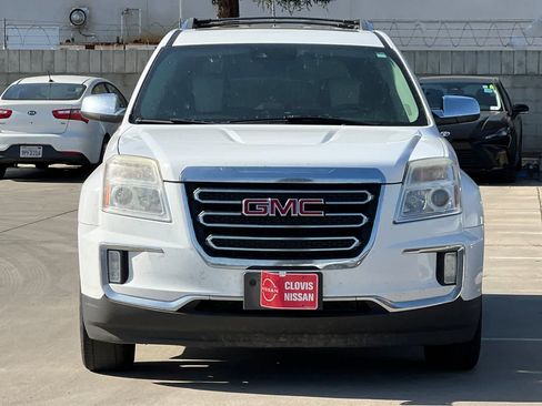 Used 2017 GMC Terrain SLT w/ Open Road Package FWD image 11