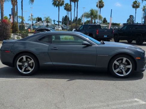 Used 2010 Chevrolet Camaro SS w/ RS Package RWD image 9