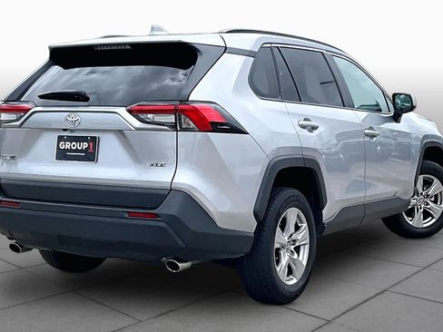 Used 2025 Toyota RAV4 XLE image 12