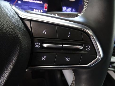 Used 2025 Chevrolet Equinox EV LT FWD image 8