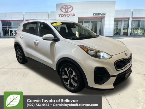 Used 2020 Kia Sportage LX image 1