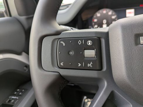 New 2026 Land Rover Defender 110 X-Dynamic SE AWD/4WD image 27