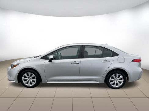 Used 2024 Toyota Corolla LE FWD image 8