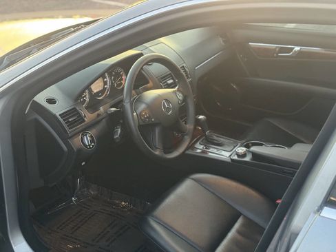Used 2008 Mercedes-Benz C 300 4MATIC Sedan image 9