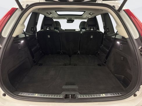 Used 2020 Volvo XC90 T5 Momentum image 23