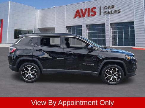 Used 2025 Jeep Compass Limited AWD/4WD image 5