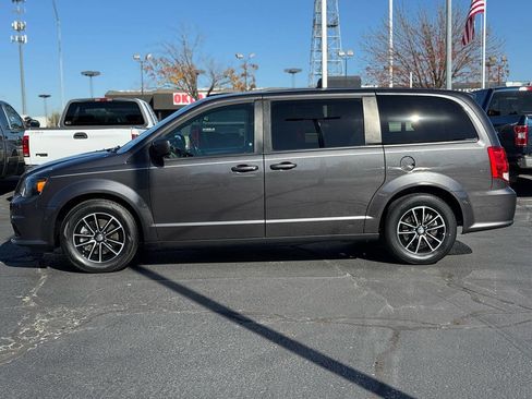 Used 2019 Dodge Grand Caravan GT image 8