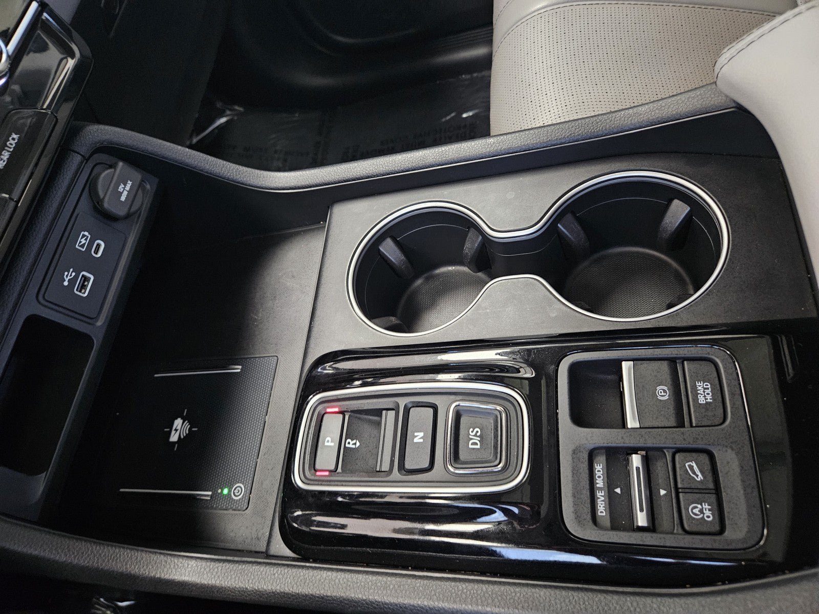 Used 2024 Honda Pilot Elite image 28