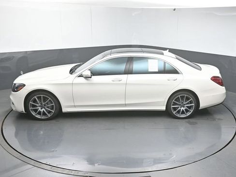 Used 2019 Mercedes-Benz S 560 Sedan image 44