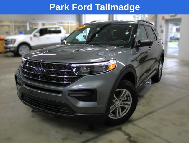 Used 2023 Ford Explorer XLT AWD/4WD image 9