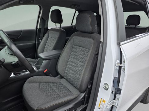 Used 2022 Chevrolet Equinox LT FWD image 12