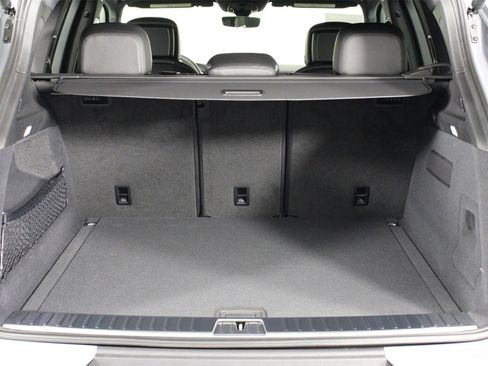 New 2026 Porsche Cayenne image 19