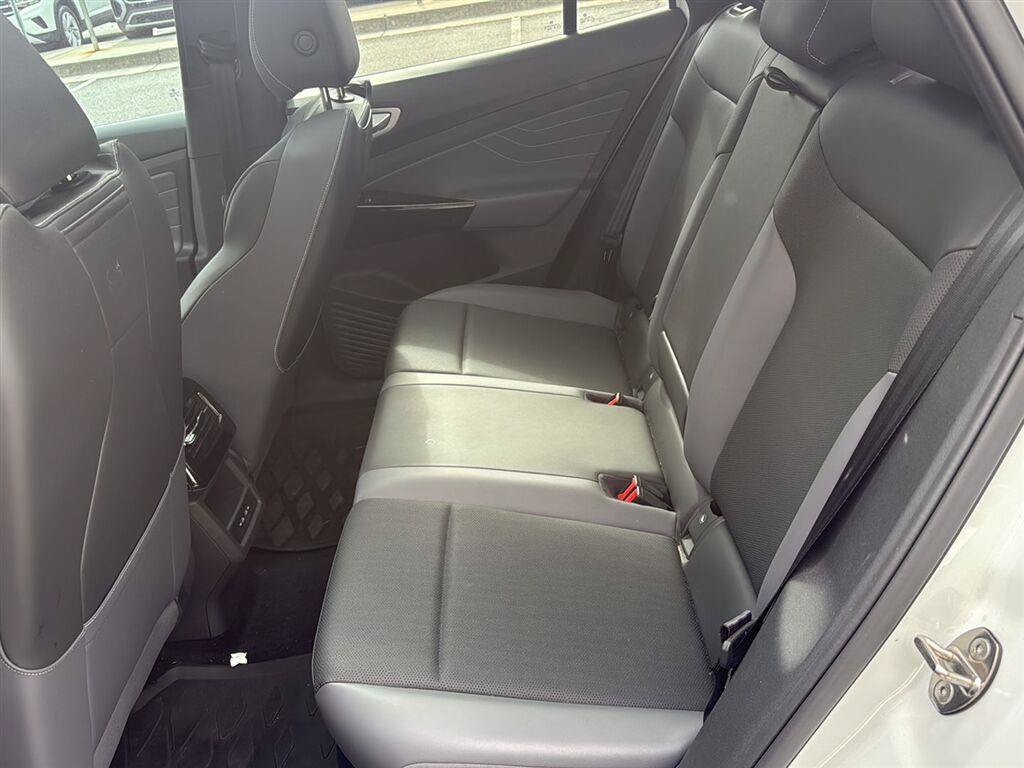 Used 2023 Volkswagen ID.4 Pro S RWD image 20