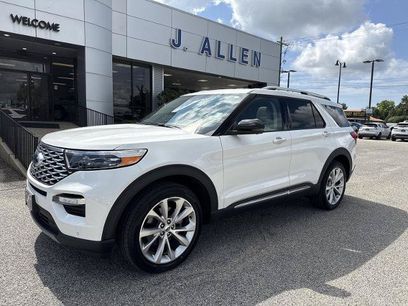 Certified 2023 Ford Explorer Platinum w/ Technology Package