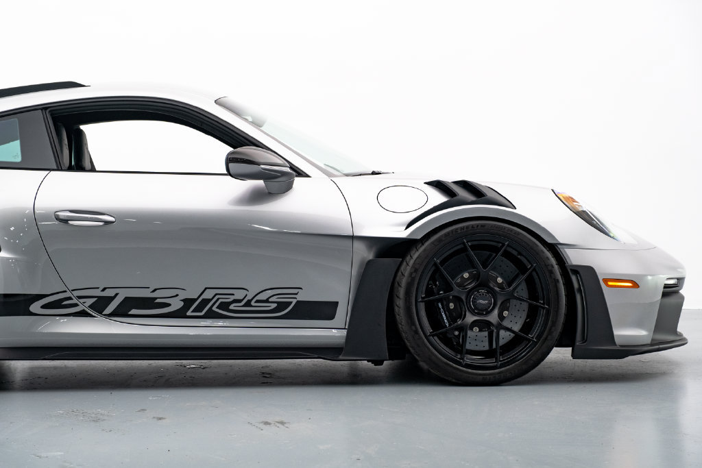 Used 2025 Porsche 911 GT3 RS RWD image 15