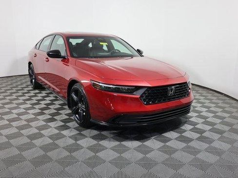 Used 2024 Honda Accord Sport image 3