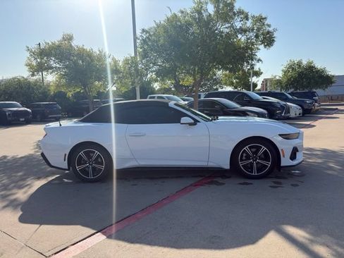 Used 2024 Ford Mustang Premium RWD image 4