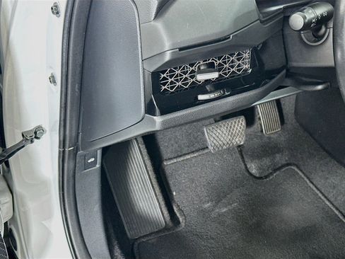 Used 2023 Honda Accord EX-L image 17