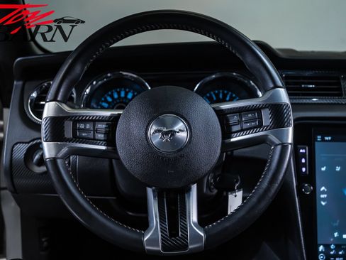 Used 2014 Ford Mustang Coupe RWD image 22