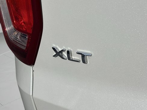 Used 2016 Ford Explorer XLT w/ Equipment Group 202A image 33