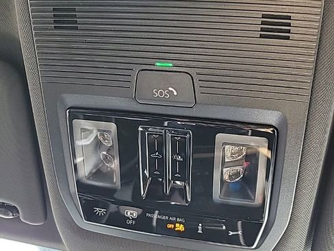 New 2026 Volkswagen Atlas Cross Sport SE image 38