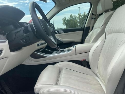 Used 2020 BMW X7 xDrive40i w/ Premium Package AWD/4WD image 17