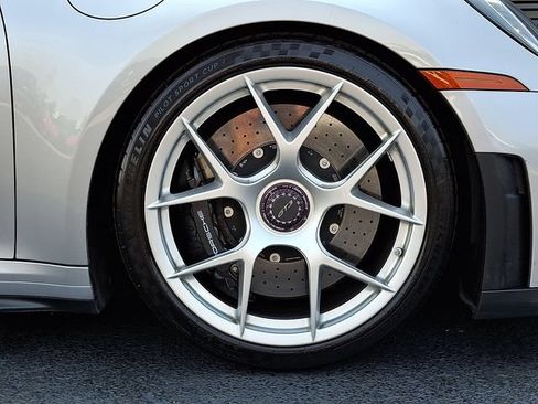 Certified 2025 Porsche 911 GT3 RWD image 12
