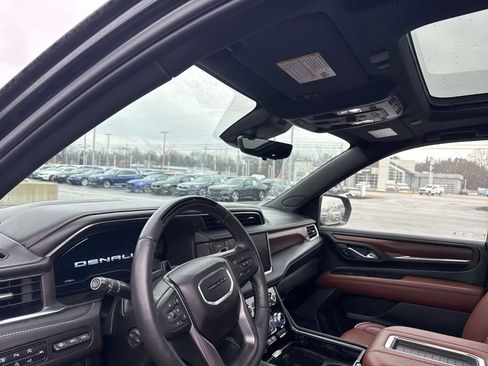 Used 2024 GMC Yukon Denali Ultimate w/ LPO, Floor Liner Package image 12