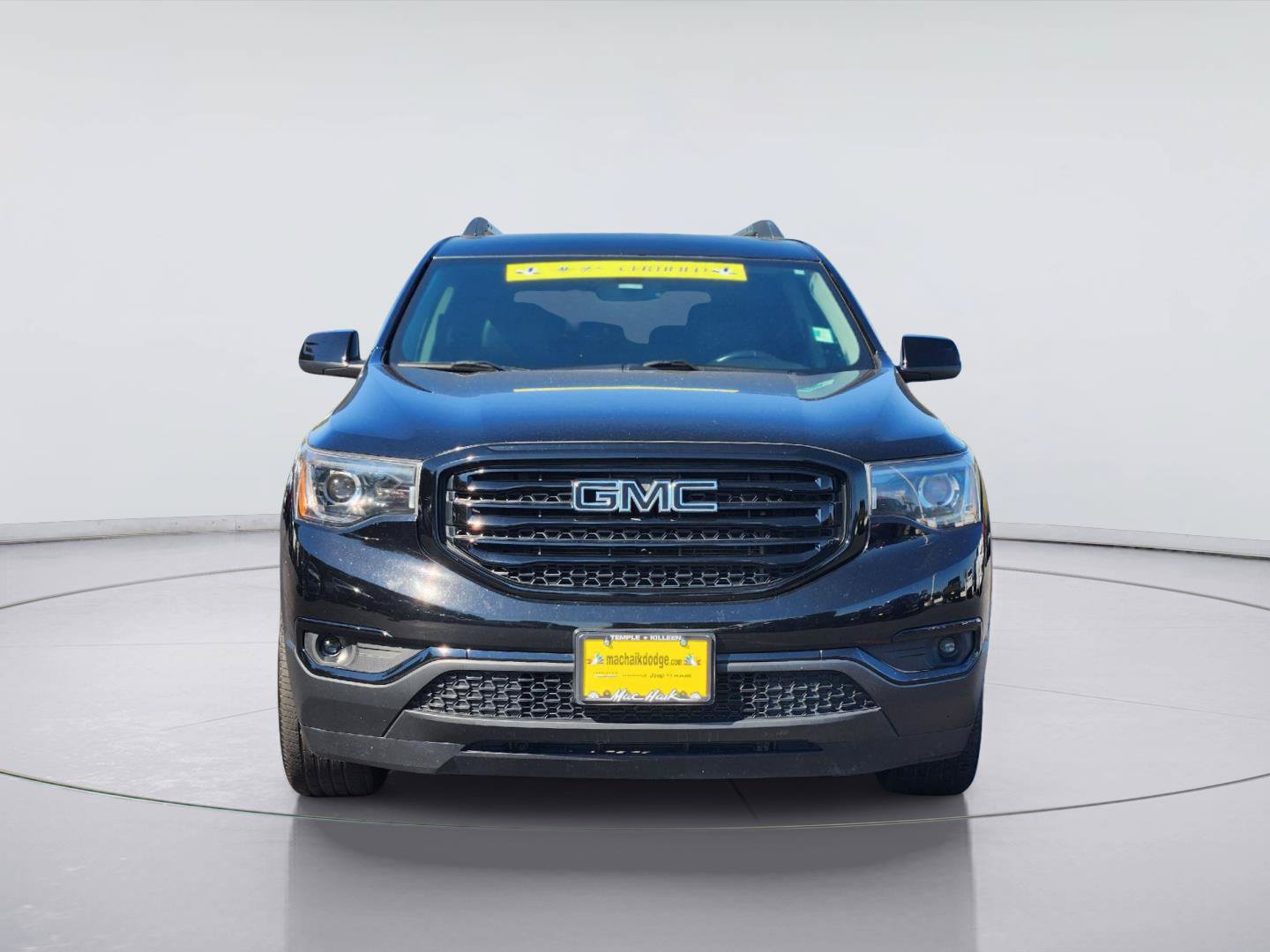 Used 2019 GMC Acadia SLT w/ Black Edition FWD image 2
