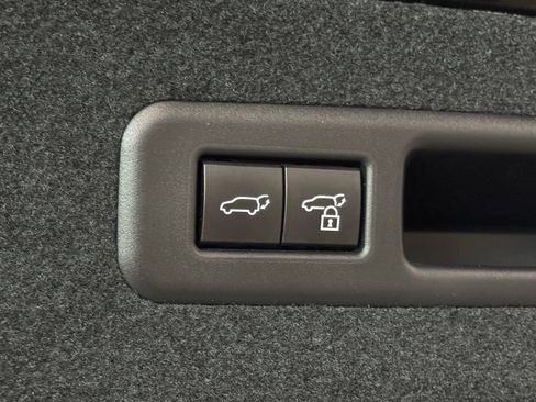 Used 2022 Lexus RX 450hL Luxury w/ Cold Area Package (CT) AWD/4WD image 10