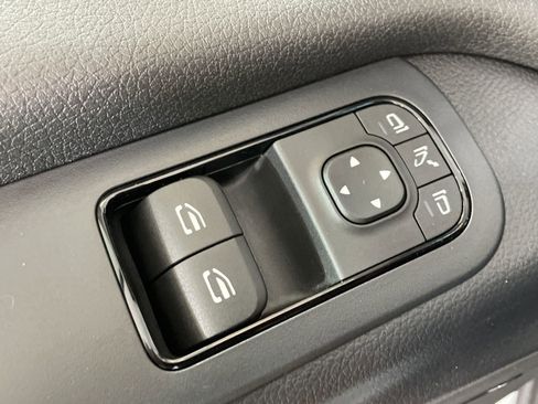 New 2025 Mercedes-Benz Sprinter 2500 image 10