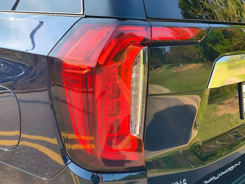 Used 2021 GMC Yukon Denali w/ Denali Ultimate Package RWD image 4