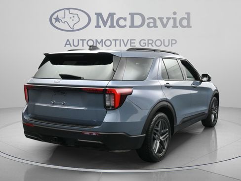 Used 2025 Ford Explorer ST-Line w/ Premium Package RWD image 8
