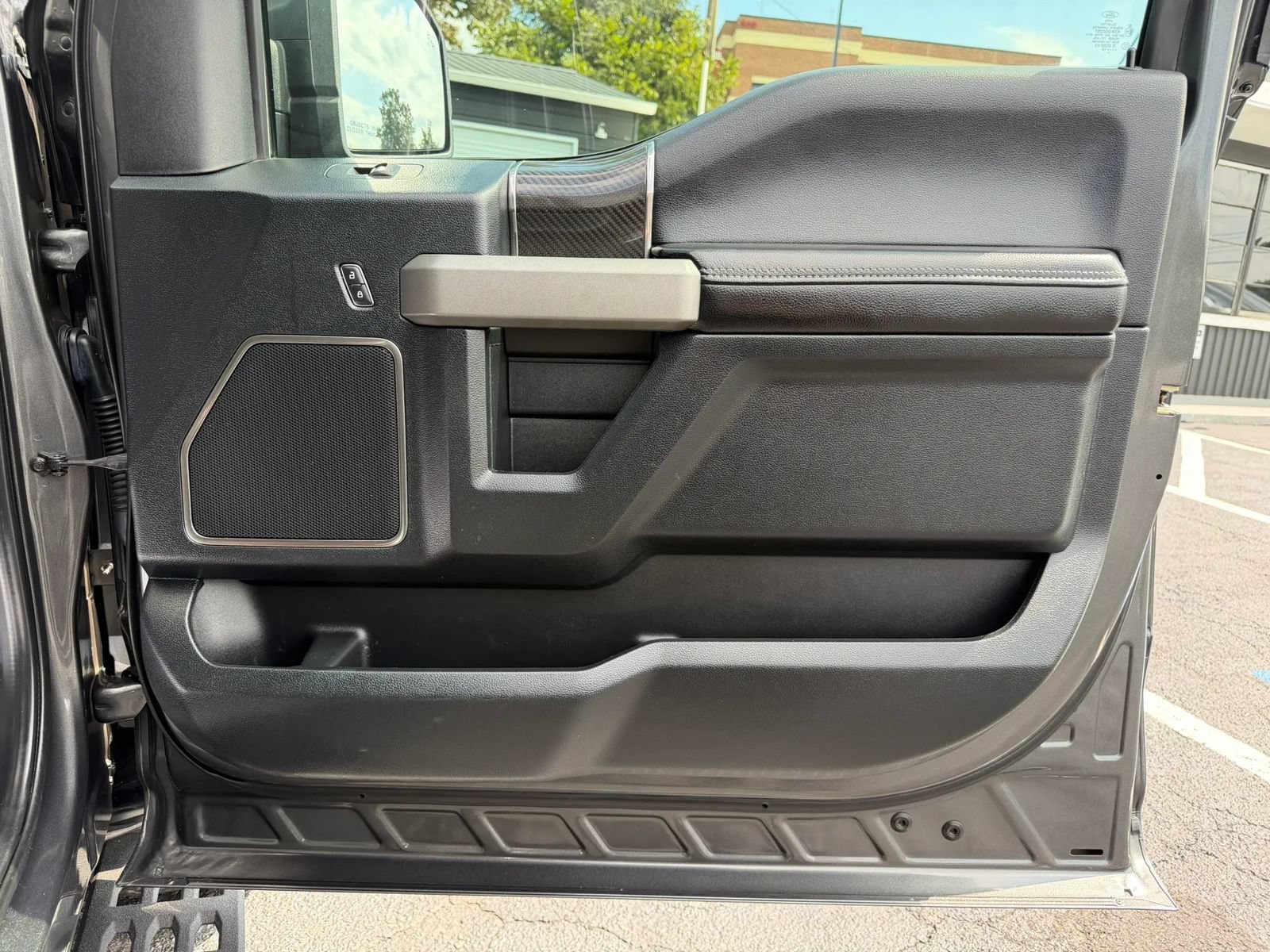 Used 2019 Ford F150 Raptor w/ Equipment Group 802A Luxury AWD/4WD image 30