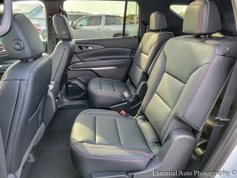 New 2026 Chevrolet Traverse Z71 w/ Enhanced Driving Package image 10