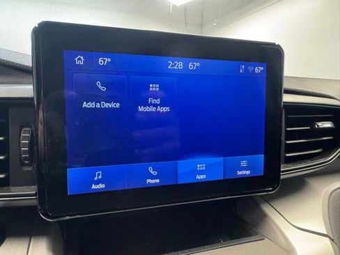 Used 2024 Ford Explorer XLT image 20