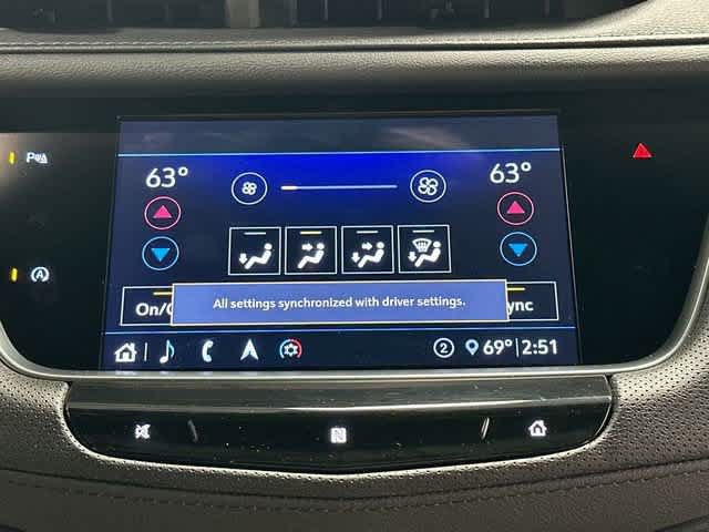 Used 2020 Cadillac XT5 Premium Luxury AWD/4WD image 16