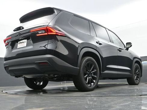 New 2026 Toyota Grand Highlander FWD image 26