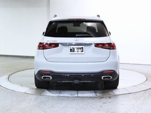 Used 2024 Mercedes-Benz GLS 580 4MATIC image 8
