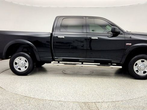 Used 2017 RAM 2500 SLT image 4